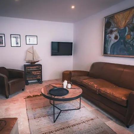 Appartement avec cour privée Centre ville Classé 4 étoiles La Rochelle  Extérieur photo